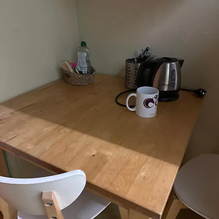 4 Personnes Avec Entrée Indépendante , Grand Parking, Salle De Bain, Wc Bed & Breakfast